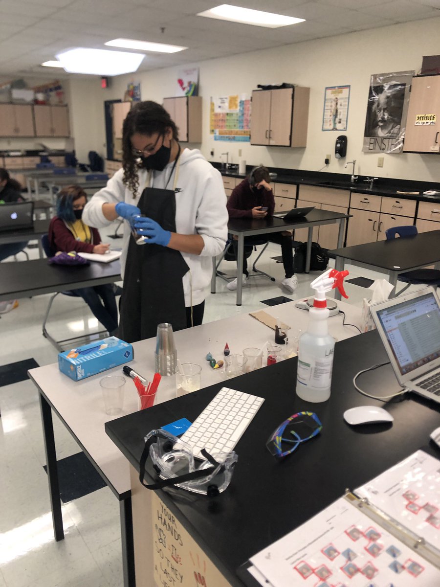 bethanykshields's tweet photo. Lonely students are healthy students! Taking turns to maintain social distancing. #pantherCTE #PLTW #go2panthers #misdproud #fakeblood https://t.co/LWi5ZpoQoT