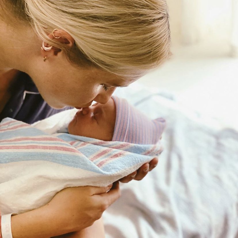 badpostclaires's tweet photo. Congratulations to Claire and her husband on the birth of their baby girl Elle 💗 https://t.co/nsMEFFw24J