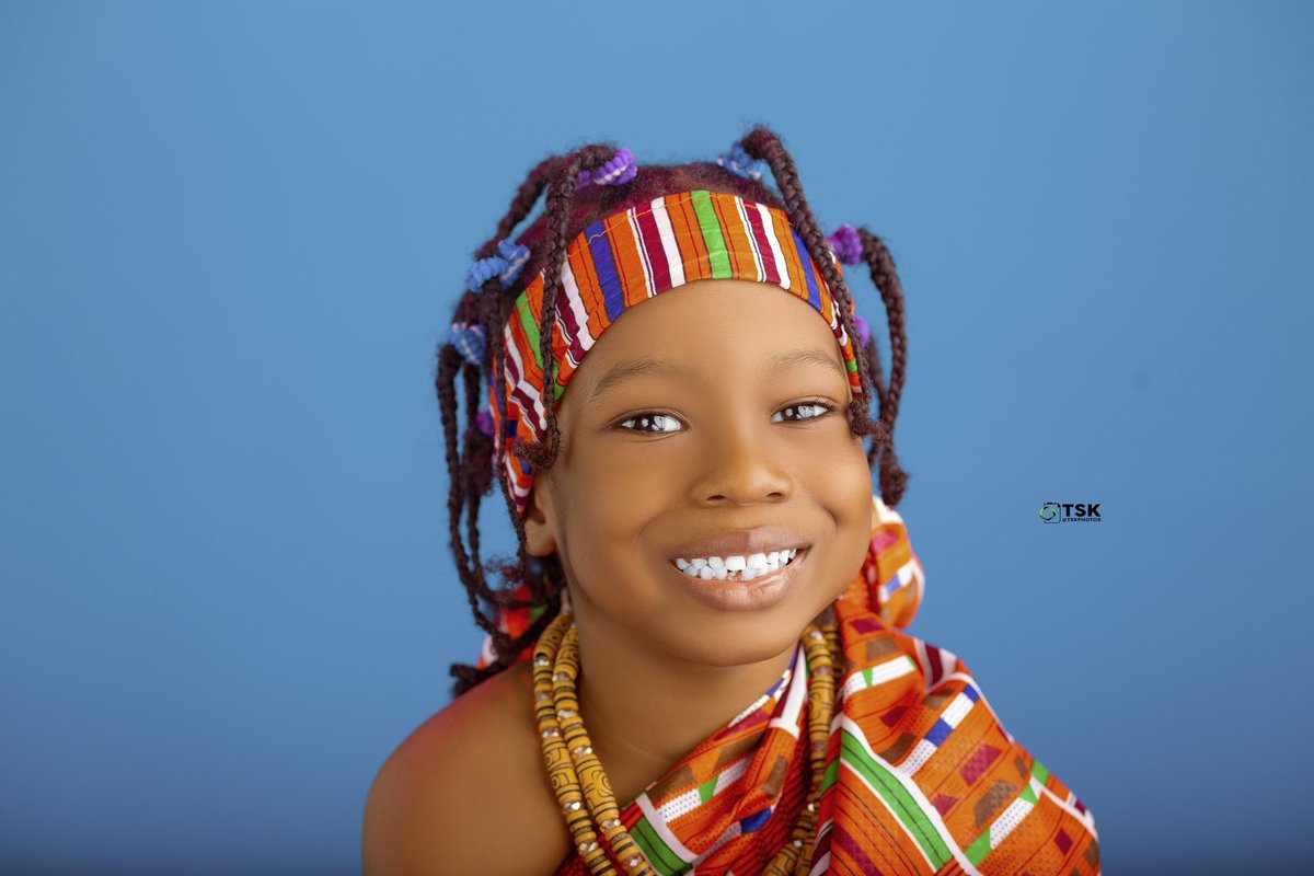 franfunmi's tweet photo. @aproko_doctor Promo alert!!!
💃🏾💃🏾💃🏾
Franfunmi Photostudio is offering a🔥hot deal of 12 retouched photographs with 3 different outfits for 25k and with makeup 35k
Follow us and send us a DM
@franfunmispace on IG or @franfunmi on Twitter
 Or contact 08064606981 to book a slot.
#AprokoSME https://t.co/JJJcfzYhap