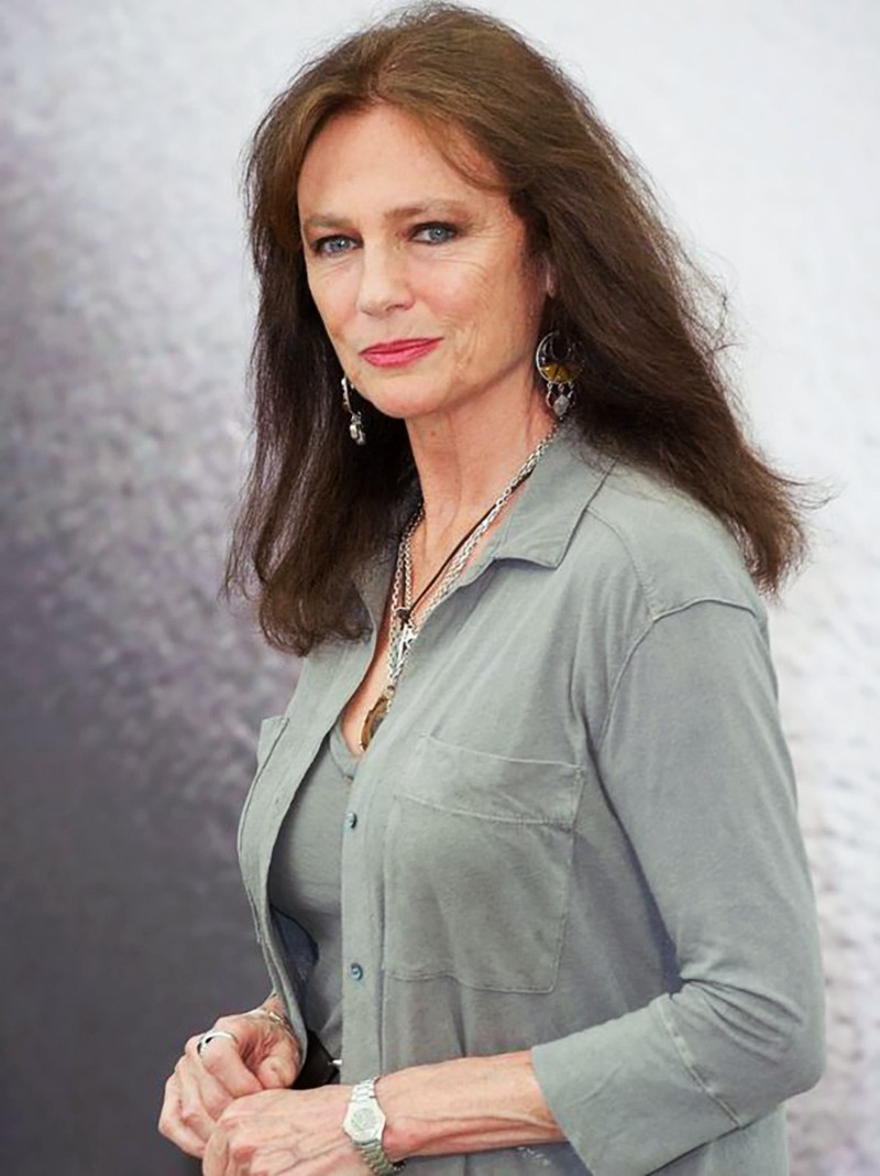 Good afternoon! Happy birthday, Jacqueline Bisset! 