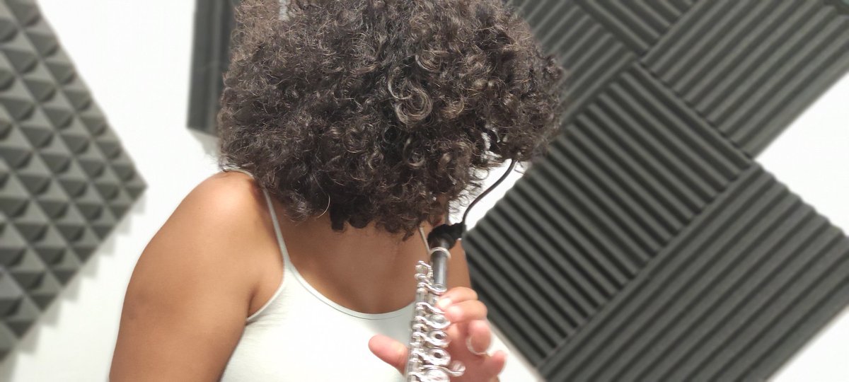 Acroce3's tweet photo. Sunday recording.
Exotic music with flute.

#Flute #Music #Studio #jazz #techno #dance #Musica #Acroce https://t.co/208h0p7OVi