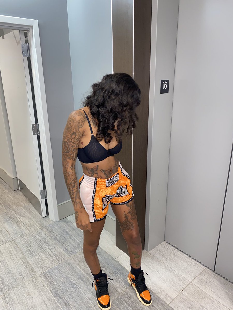 BeezyyTatted's tweet photo. She bad as a MF But she still ratchet 😍���❣️ https://t.co/lXJKl0tJnC
