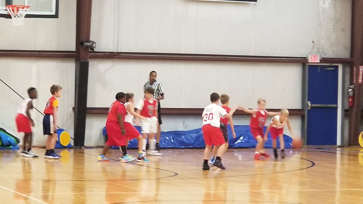 sjcbasketball's tweet photo. Really nice to get out and watch our 3rd thru 5th graders get out and play!! #funwatching https://t.co/rqtWV9ir2G