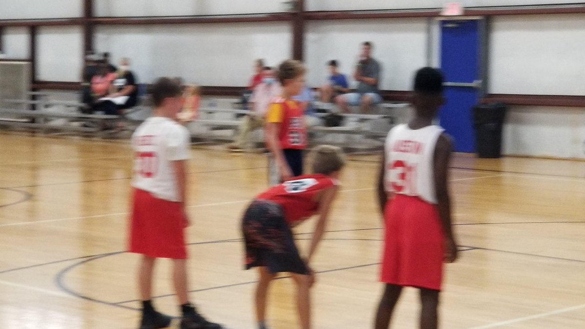 sjcbasketball's tweet photo. Really nice to get out and watch our 3rd thru 5th graders get out and play!! #funwatching https://t.co/rqtWV9ir2G