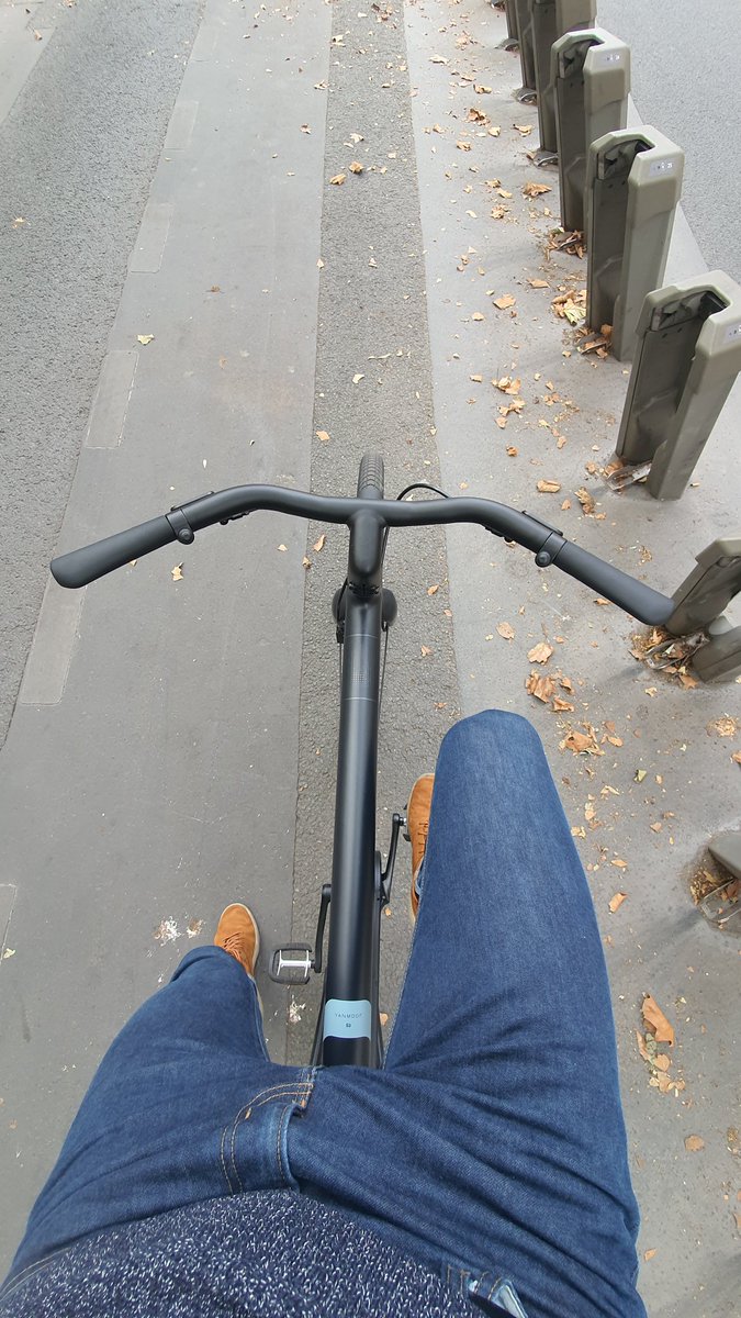 tibochardin's tweet photo. @florentderue @niumobility @VanMoof S3 assurément 👍 https://t.co/5Pd64OoHep