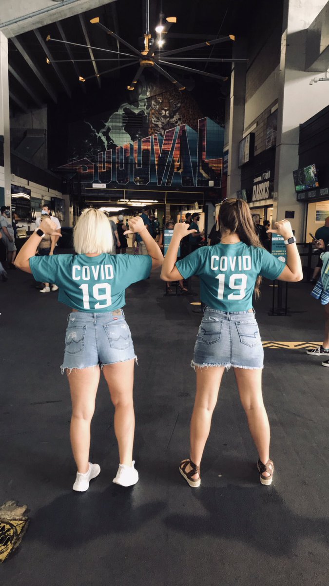 anderson_lyss's tweet photo. Football is back babbyyyyyy @Jaguars #duuuval https://t.co/JotkX2eeIG