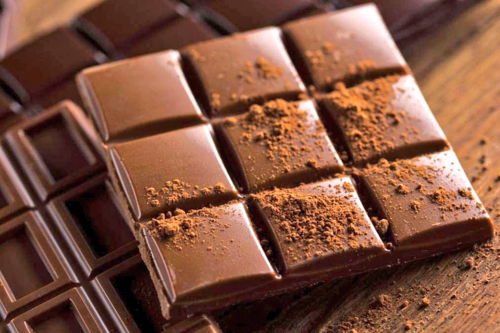 SoyLaBabe's tweet photo. Químicamente hablando, el #chocolate es el alimento más perfecto del mundo... Saborearlo es uno de los más intensos placeres... Aquí aplica todo con medida, excepto en el amor y en el #chocolate... 🍫😍🍫😍🍫
#DíaInternacionalDelChocolate #ChocolateDay #Chocoadicta https://t.co/4GG0crO2Ty