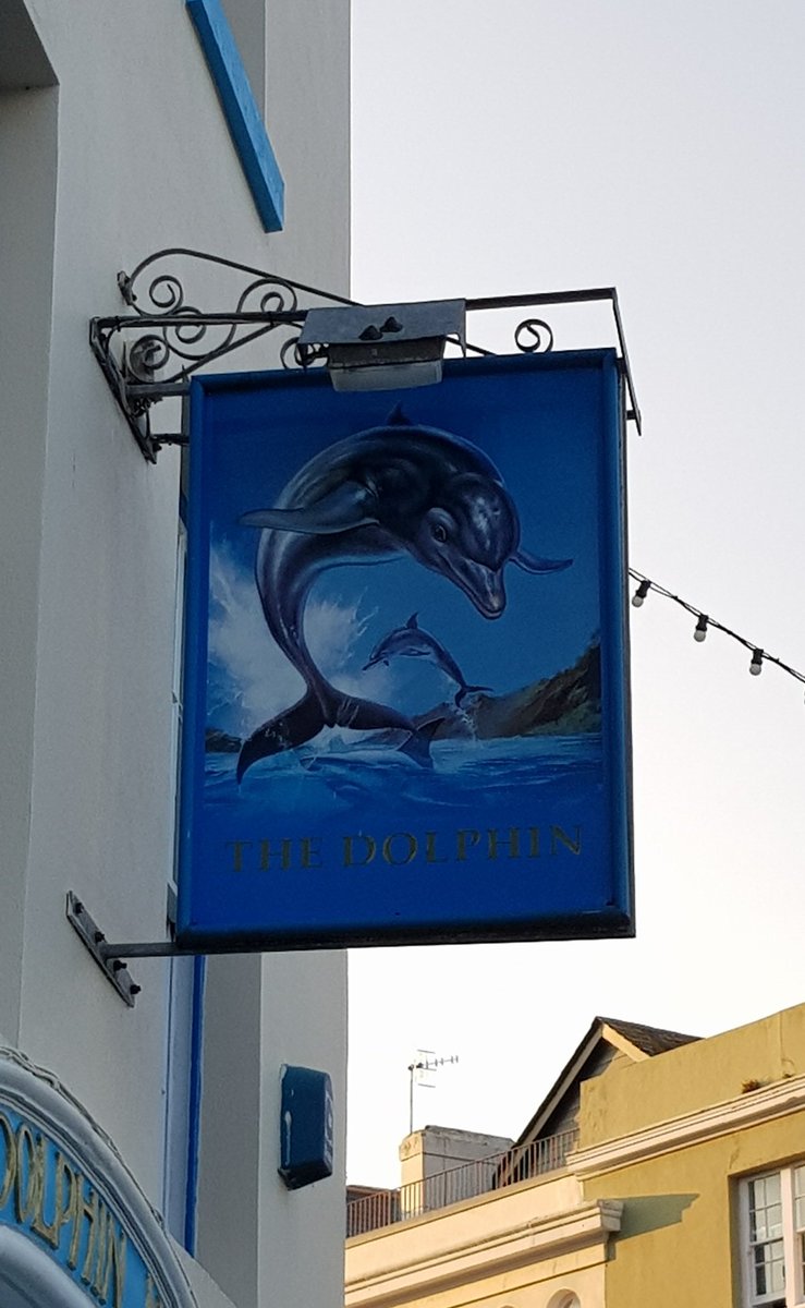 Dalagonash's tweet photo. I see you, random pub in Plymouth. https://t.co/qhuBxrMuON