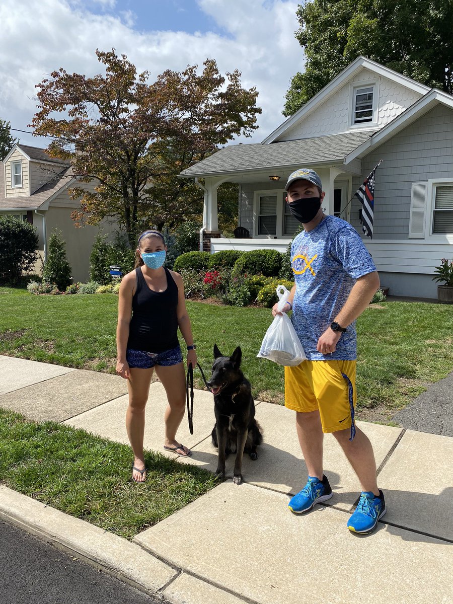 NETFDCM's tweet photo. Delivering our NETF Virtual 5K Hats! 
Sign up at https://t.co/xutv2cO8IR!
#netfvirtual5k #runninghat #frontdoordelivery #stigmafree #neverendthefight #virtual5k https://t.co/OF2Hl8C9M1
