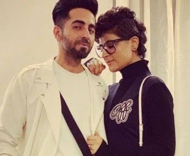 BrijwaSRKman's tweet photo. Ayushmann stood like a rock by his wife @tahira_k when she was going through a difficult time in her life.
Apart from the multiple things @ayushmannk is good at, he's the best at caring his loved one's. 

#HappyBirthdayAyushmann https://t.co/YI2unRuFEv