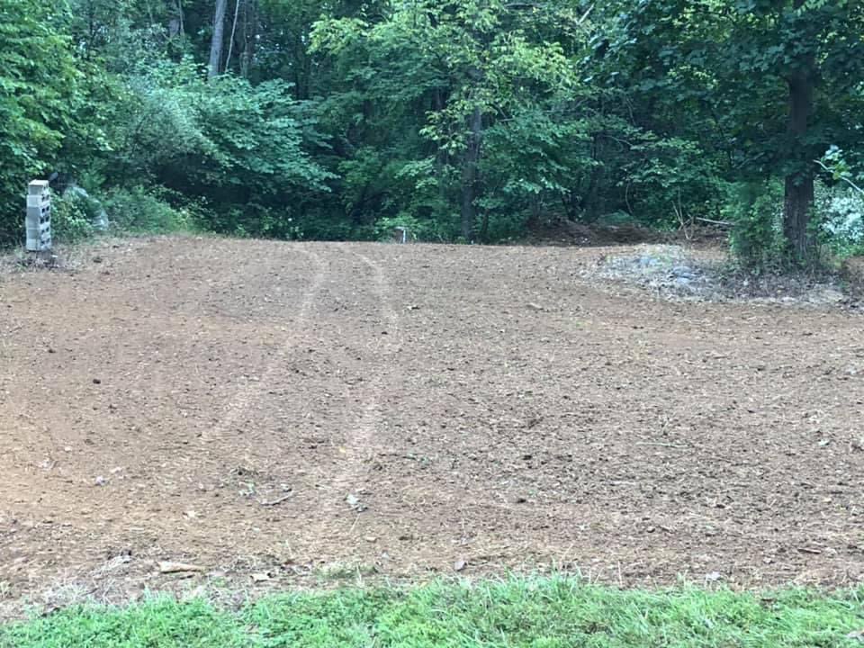 RevereSeed's tweet photo. “Planted my first ever food plot this morning using Local Seed Co. Annual Versatility Mix.
Great option for food plot rookies!
Started to rain just as I was wrapping up! “
#LocalSeedCo #localwildlifemixes #foodplot #GoLocal #Seed #Conservation #Recreation https://t.co/iPL7F7BzHB