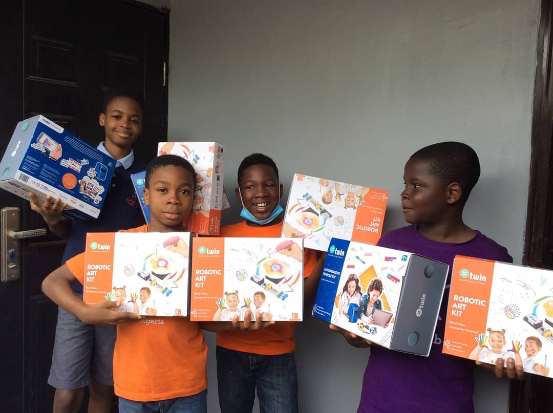 twin_science's tweet photo. #Repost by @codeclubnigeria
・・・
“We at Code Club Nigeria are truly thankful to Twin Science for your contributions towards making our dream of impacting children in our communities and schools through #steameducation a reality.” https://t.co/Xa2rliWXnP