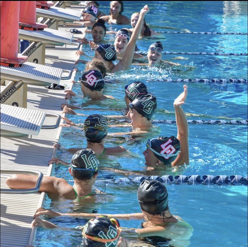 LogirlsD's tweet photo. Big week for LOGSD! First two official meets of the szn🔥 💪 Oxford on Tuesday night and Seaholm on Thursday night 🐉#dragons #fireup #readytogo #bleedgreenandwhite #goteam https://t.co/3yuPk1LoJx