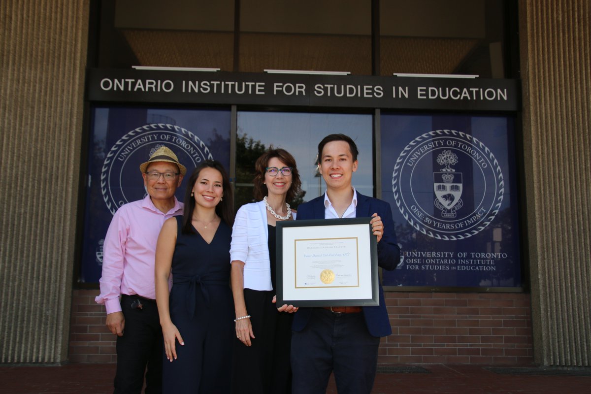 isaacdanieleng's tweet image. COVID Convocation meant no walk across the stage... 
but it also meant no crowds for pictures 🎓

#MasterOfTeaching #OISE #UniversityOfToronto #UofT #Convocation2020