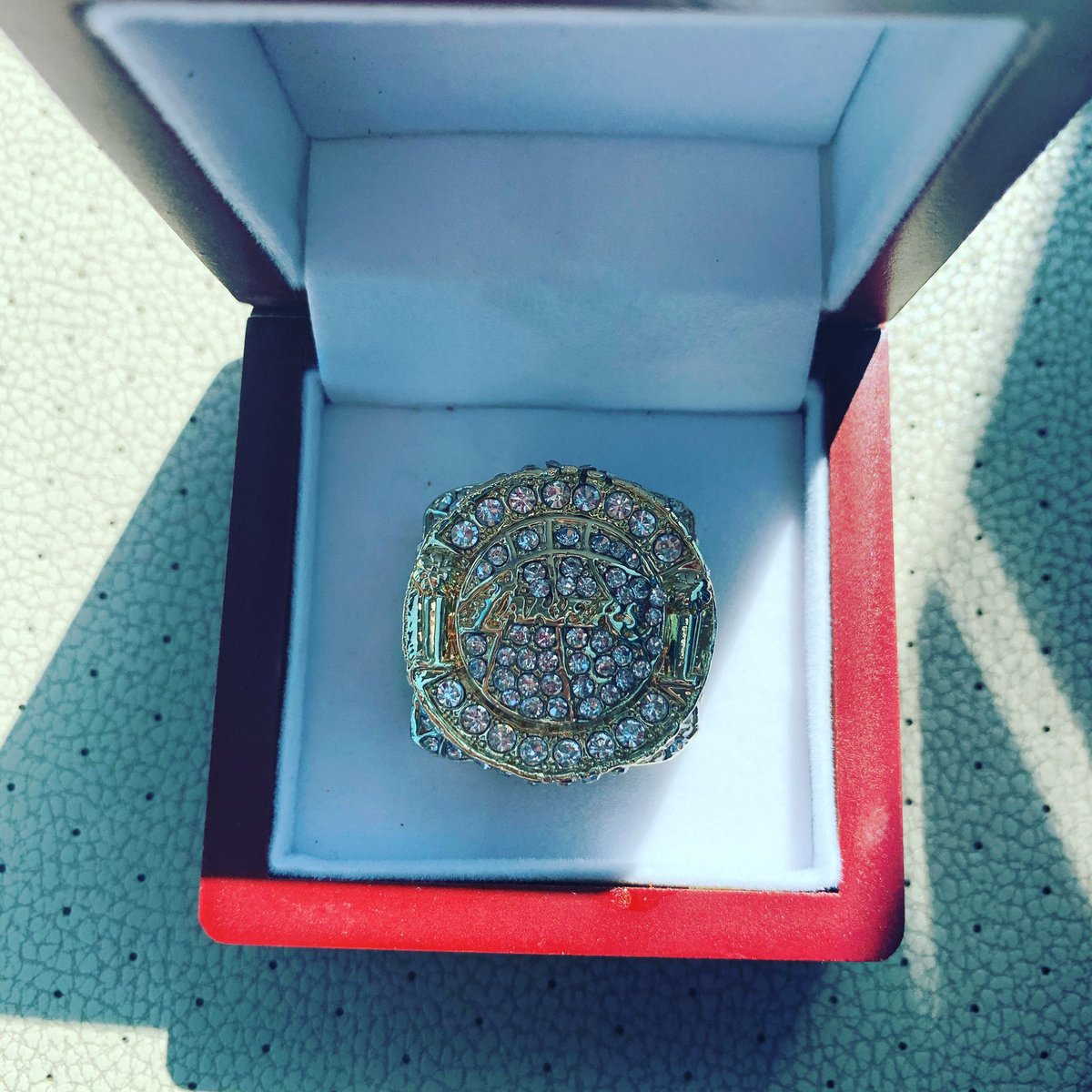 xoticfarm's tweet photo. Just got this ring it’s beautiful I will miss Kobe forever #lakerforlife #mambaforever #ripkobe @kobebryant @SA_GetRecruited 😢🐍 https://t.co/ahzoE188wM