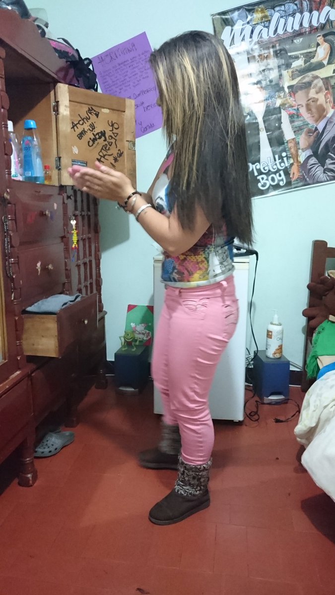 Deseoso2020's tweet photo. Rica tarde para cogerte y hacerte mia princesa...... https://t.co/y8CQSxHH3f