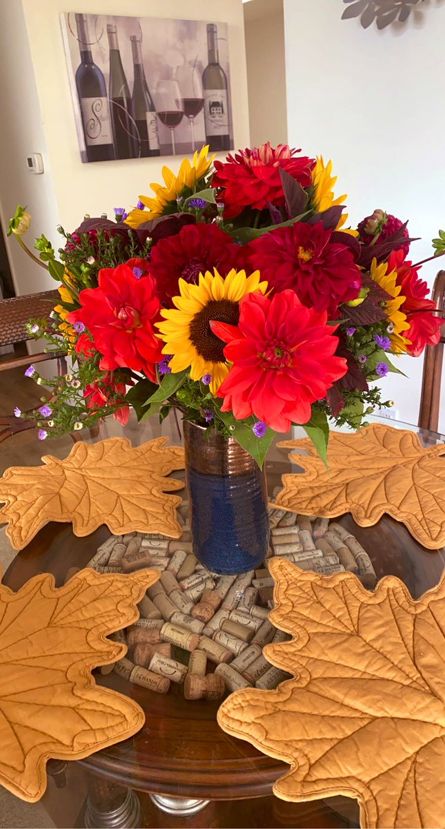 apowellllll's tweet photo. it’s fall y’all https://t.co/AXk27J4r7i