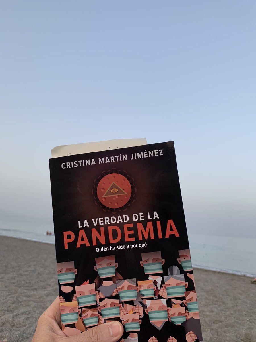 crismartinj's tweet photo. «Nos prohíben todo lo que cura: los besos, los abrazos, el cariño, el oxígeno de la naturaleza, el agua del mar y la buena alimentación, con el objetivo de que nuestro sistema inmunológico enferme de tristeza. La gran prohibición durante la pandemia ha sido la del amor». CMJ. https://t.co/0J3meG8IuE