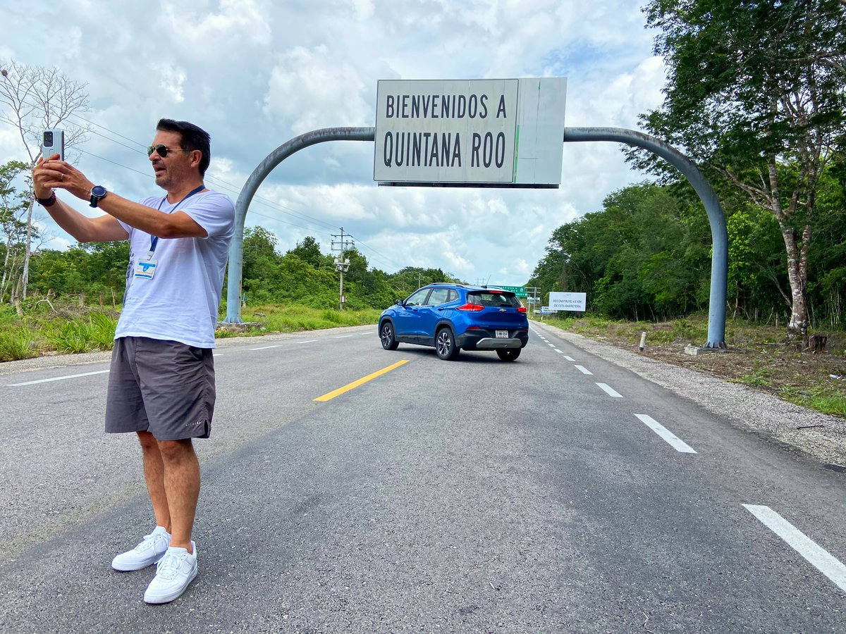 AutosyMas's tweet photo. Poco más de 3,700 km recorridos abordo de @ChevroletMexico Tracker 2021, un producto que nos demostró vale 100% la pena, gracias a un sinfín de atributos que ofrece en tecnología, seguridad, diseño y más. 

¡Gracias por se parte de esta aventura con #TrackerTrip! 🙌🏼 https://t.co/69z9dcSWot