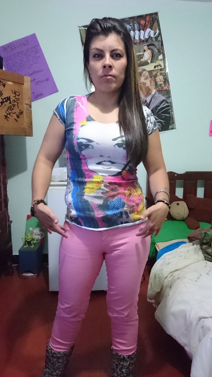 Deseoso2020's tweet photo. Rica tarde para cogerte y hacerte mia princesa...... https://t.co/y8CQSxHH3f