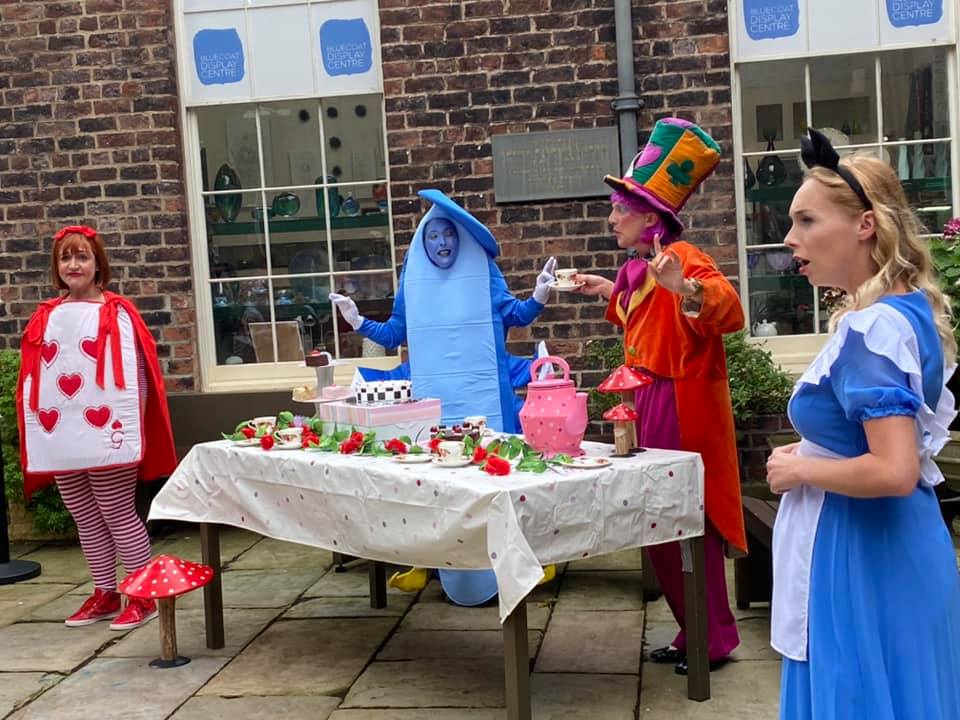 EdwinaLea's tweet photo. 🐛Looking through the pictures of last weekends @BookwormPlayers Alice in Wonderland @theBluecoat @Liverpool_ONE What a joy it was. Just a little magic to see the children, singing and dancing to the show. Love this job. @CultureLPool #withoutwalls🐛🦋 https://t.co/2PZVCnwPWw