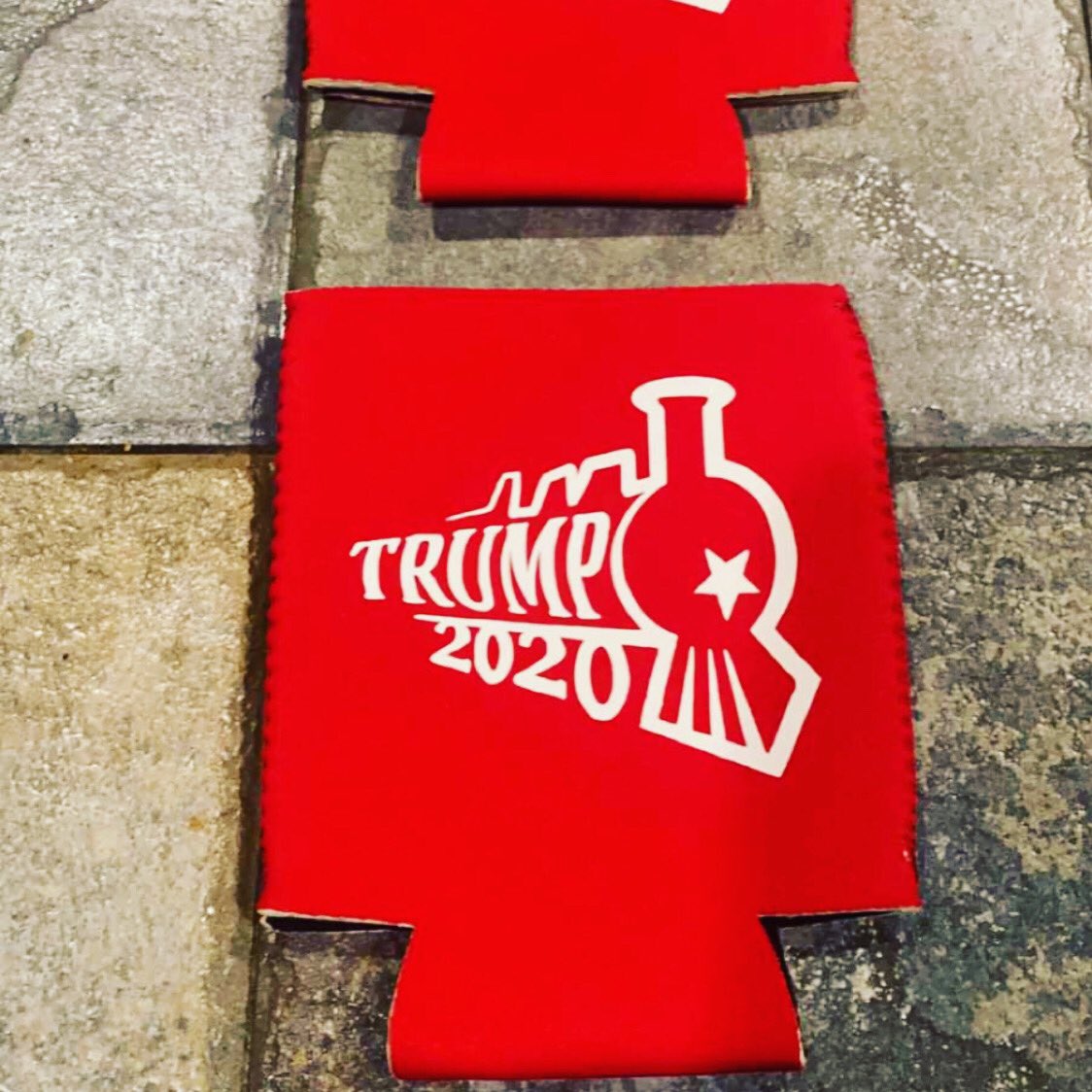 xX_Chubby_Xx's tweet photo. Trump Koozies and stickers 5$ each HMU if you want some TRUMP 2020 https://t.co/6ilTruaZHf