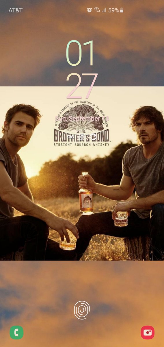 BrandiNicole667's tweet photo. Please tell me this is in the poster thing at Walmart so I can get one?!?! 😍😍
I've already changed the wallpaper on my phone 😁😂

My fiancé-Ive never been your wallpaper...

Me-Dont feel bad. Neither have the kids. 🤷🏼‍♀️🤣
@iansomerhalder @paulwesley @BBondBourbon https://t.co/WavmK9uQw1