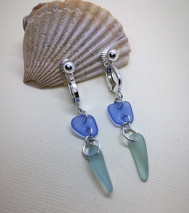 GemauMor's tweet photo. @L8nghtbutterfly 👋 I’m Sally. I make sea glass jewellery for wild and free ocean souls 🌊🤍 https://t.co/1HU3Ug0flO https://t.co/l6TZqraCC1