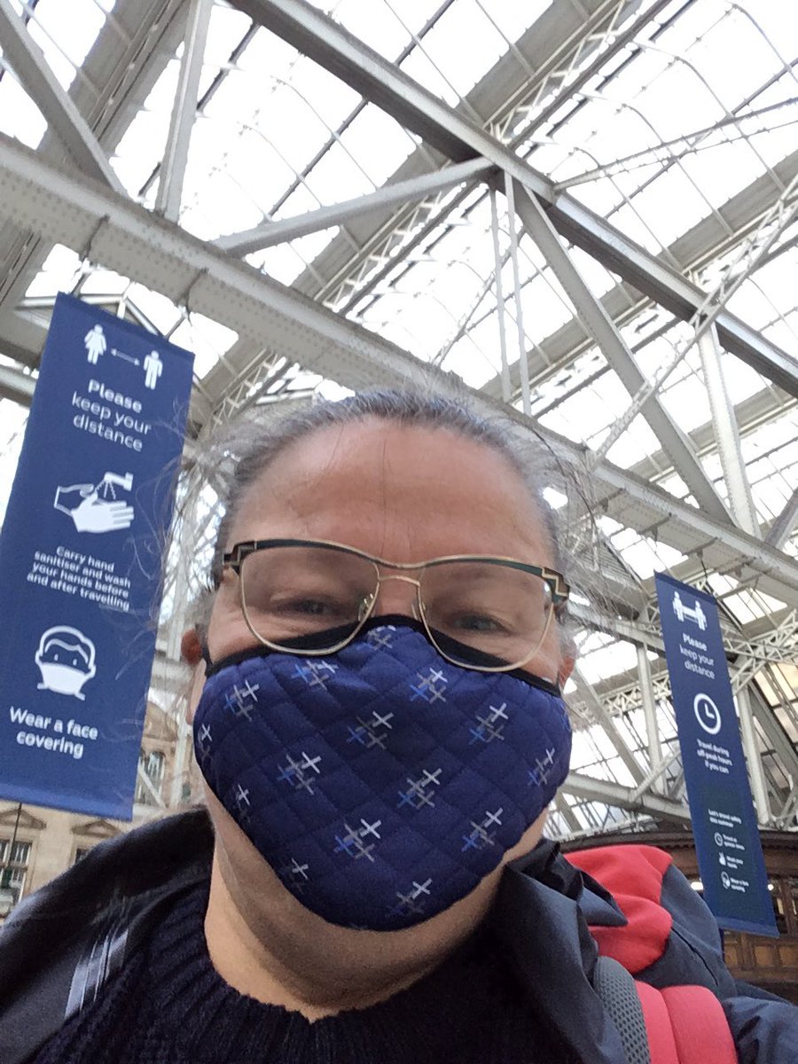 Ehlefant's tweet photo. Big thumbs up to #scotsrail and the duty manager of Glasgow Central Station (didn’t catch his name, but just returned from holiday on Skye) for sorting out my flood-caused travel disaster in such an efficient, friendly and generous way! https://t.co/RP8dO0W0rg