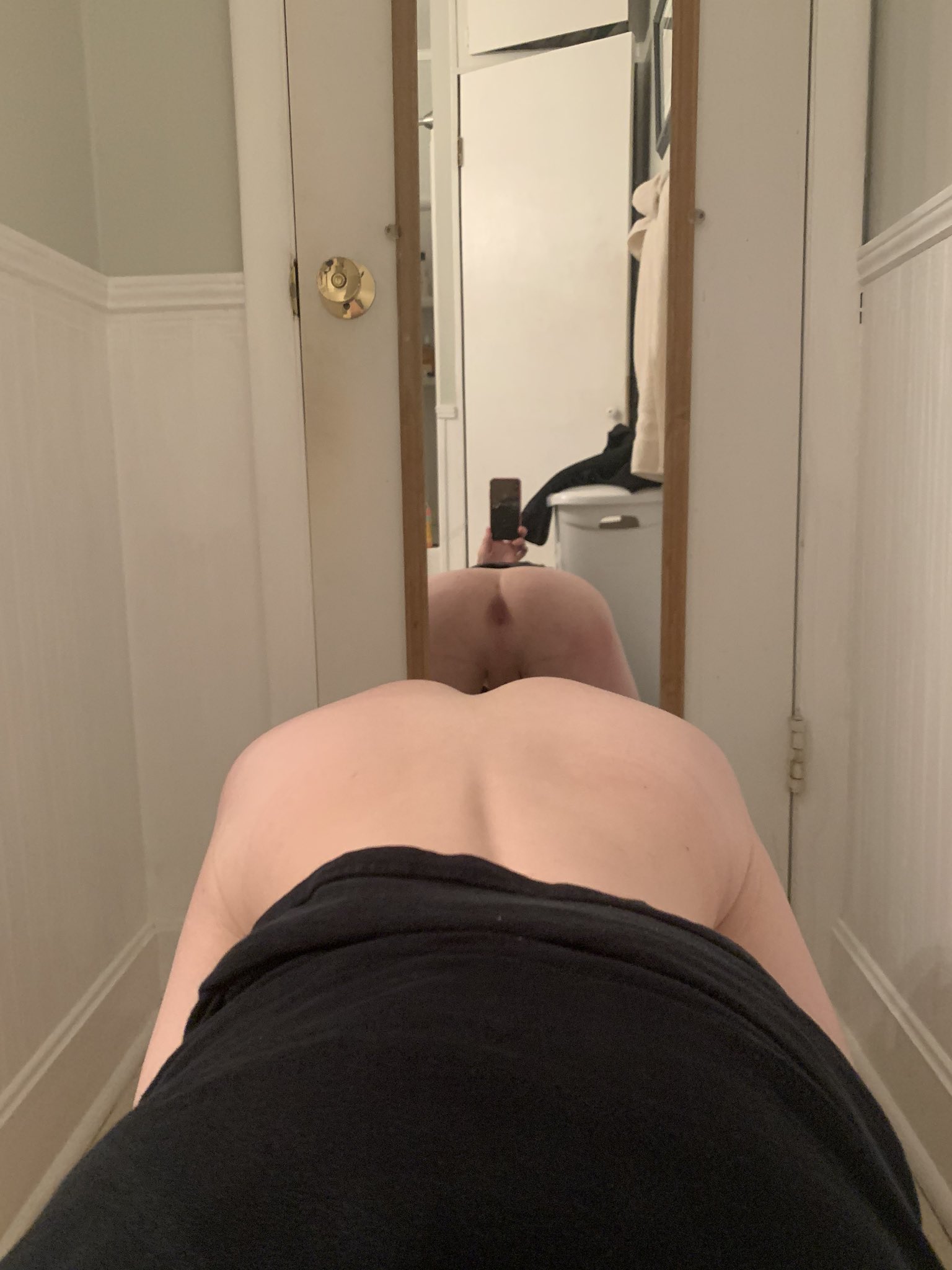 1 pic. I’m bored someone come fuck me!! #Femboy #femboy #femboybooty #feminization #sissy #sissyfemboy