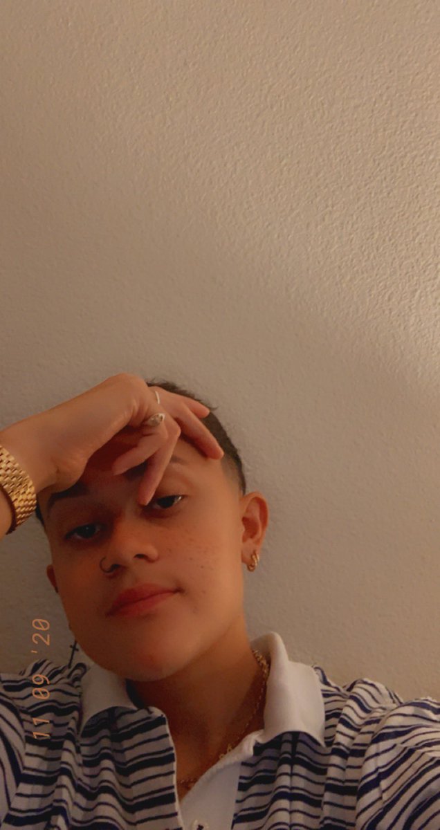 saraysalass's tweet photo. i got these stripes on me https://t.co/Juc34GxxfW
