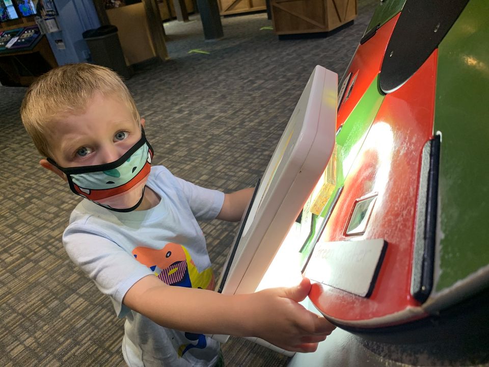 TCMIndy's tweet photo. Our visitors have continued to do an amazing job wearing their masks at the museum. Here are some of our favorite "Mask-On Memories" from the week!
📸 If you have some of your own, please share them with us in the comments or use #MasksAtTCM https://t.co/sr2VnXLRL2