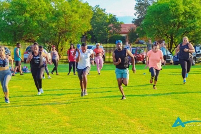 VusiGwambe's tweet photo. @MrHandsome_ZA @touch_active a wellness and fitness company offering...
- personal training services
- BootCamp sessions
- meal plans
- life coaching
- cooperate team building sessions
- hiking getaways
- #TouchActive sportswear 
#SmallBusinessesMatter https://t.co/Bw1fpVApOv