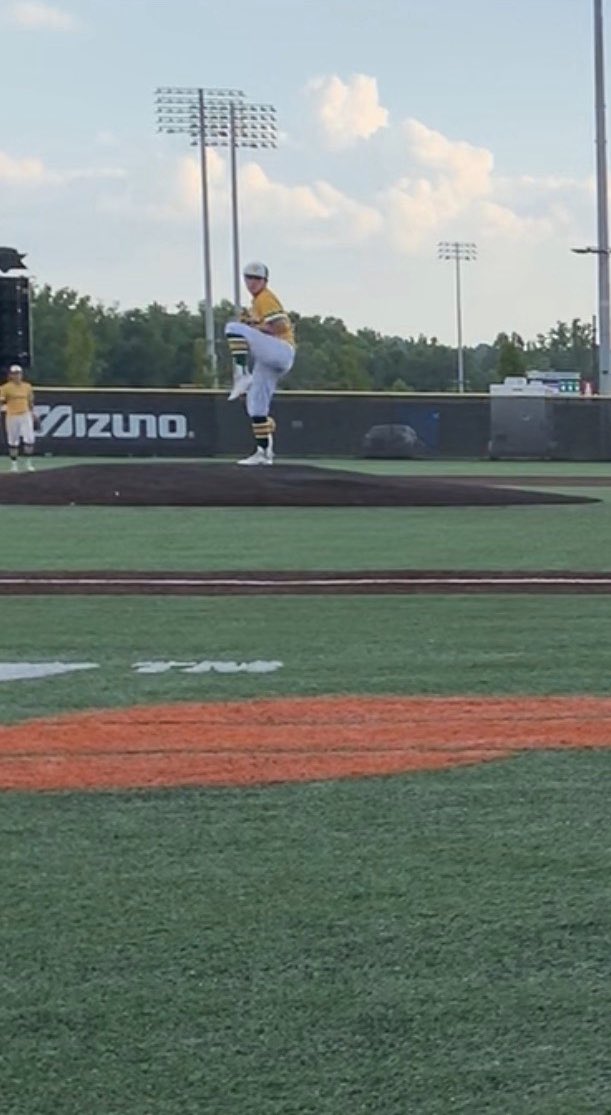 RyanEvans__8's tweet photo. I’m blessed to announce that I have officially committed to further my athletic and academic career at Union University. Thanks to all my family, friends, and coaches for helping me get to this point. @Baseballmemphis @dcbaseb @UUAthleticsBB @CoachFabre @Coach_Wess https://t.co/V75TtUoELh