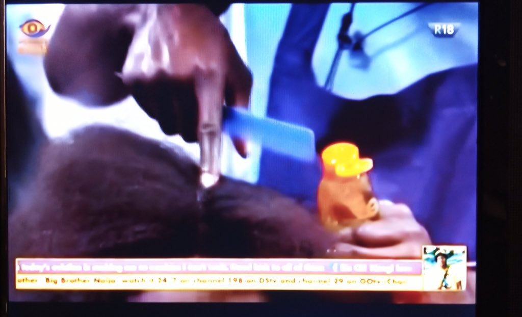 TheCXStack's tweet photo. I am going to miss Prince moisturizing Dorathy’s hair now with @MegaGrowth_Ng products.❤️❤️❤️

#bbnaija2020 #megagrowthnigeria #strongnbeautiful https://t.co/zxbgxqQAog