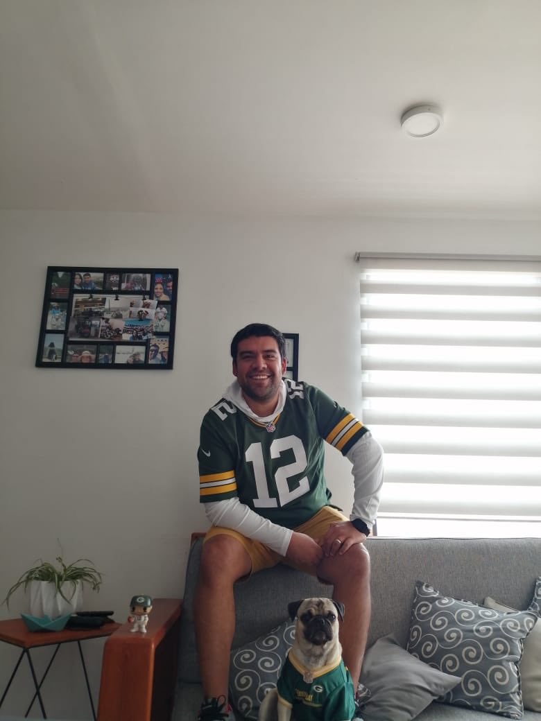 Chocobeto's tweet photo. #Cheese #GoPackGo @packers #CheeseFamily #NFL https://t.co/Hyf3fwEBIK