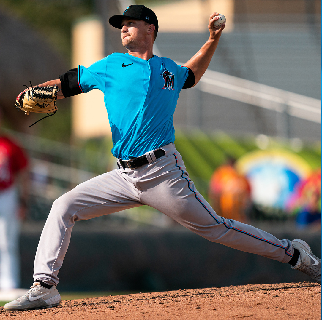 Marlins's tweet photo. You know what these graphics mean? MLB debut. 

Braxton starts. #305OnTheRise https://t.co/jjg2RlY8oL
