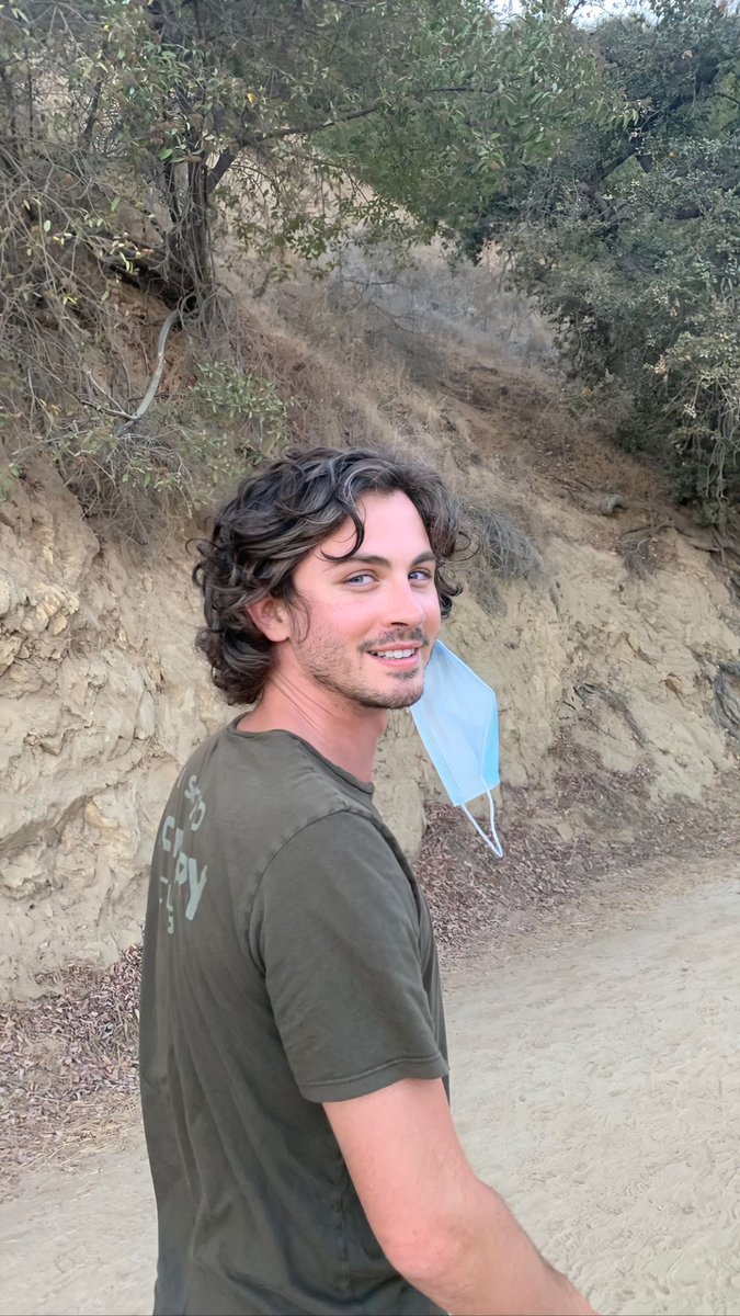 properstrangers's tweet photo. no thoughts just logan lerman’s hair https://t.co/AQQvxvZkCd