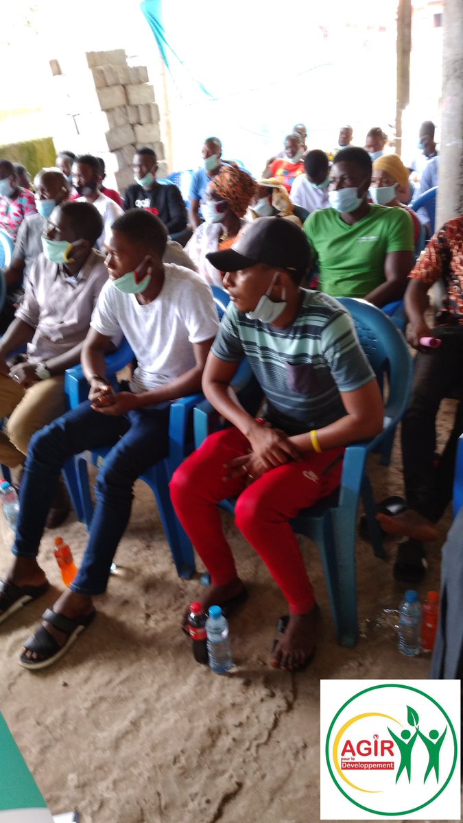 agir_le's tweet photo. Agir Pour le Développement été ce dimanche 22 octobre 2020 en compagnie des jeunes de Wanidara I pour parler de paix, d'éducation  et d'information électorale pour une Présidentielle Apaisée.
#CENI 
#MATAP
#AGD https://t.co/ISRoqDdJjR