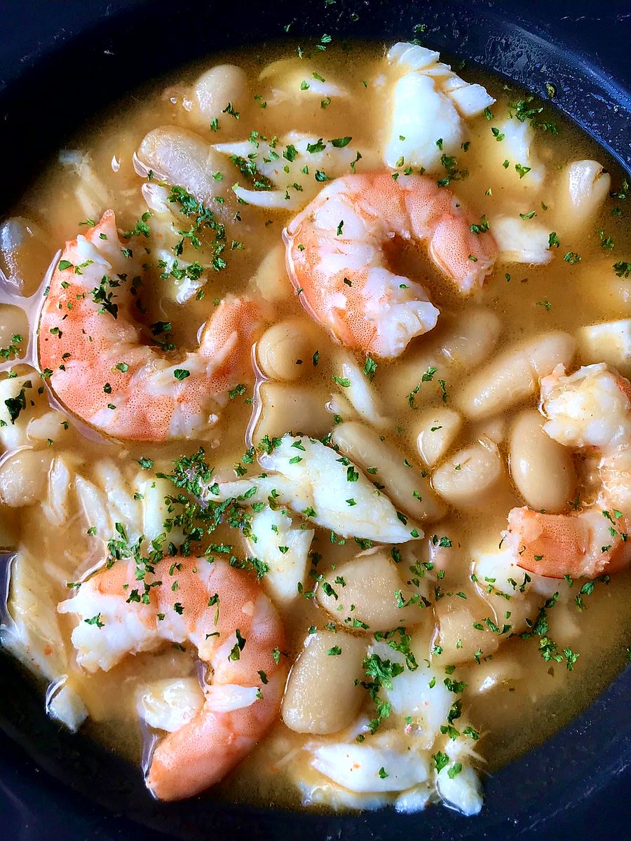 FifthTasteEDIN's tweet photo. For today's dinner, I made a magic leftovers potion. Fresh king prawns and cod, giant beans from La Granxa and @OliveOils_Spain, of course!! Tailored food to please you at https://t.co/kRDwv1bAzt #Spanish #Edinburgh #comfortfood #Scottish #personalisedfood @stockbridgefish https://t.co/g74AtlnhfG