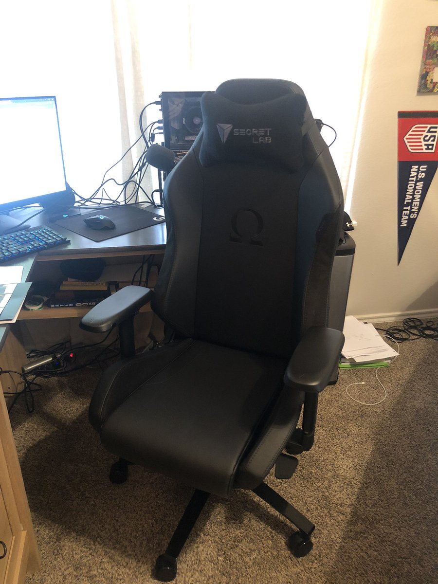 brycedurant's tweet photo. #Secretlab can I have the warranty extension now? https://t.co/vtQwaua7JM
