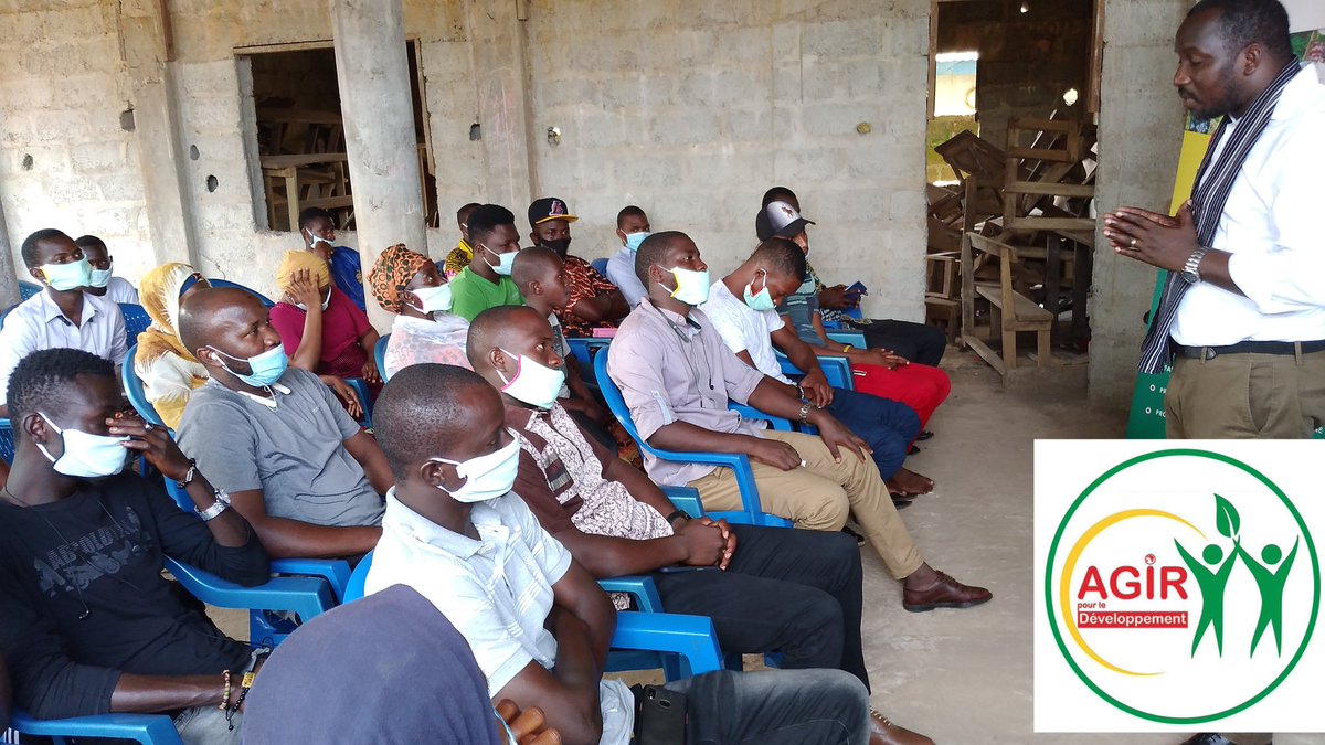 agir_le's tweet photo. Agir Pour le Développement été ce dimanche 22 octobre 2020 en compagnie des jeunes de Wanidara I pour parler de paix, d'éducation  et d'information électorale pour une Présidentielle Apaisée.
#CENI 
#MATAP
#AGD https://t.co/ISRoqDdJjR