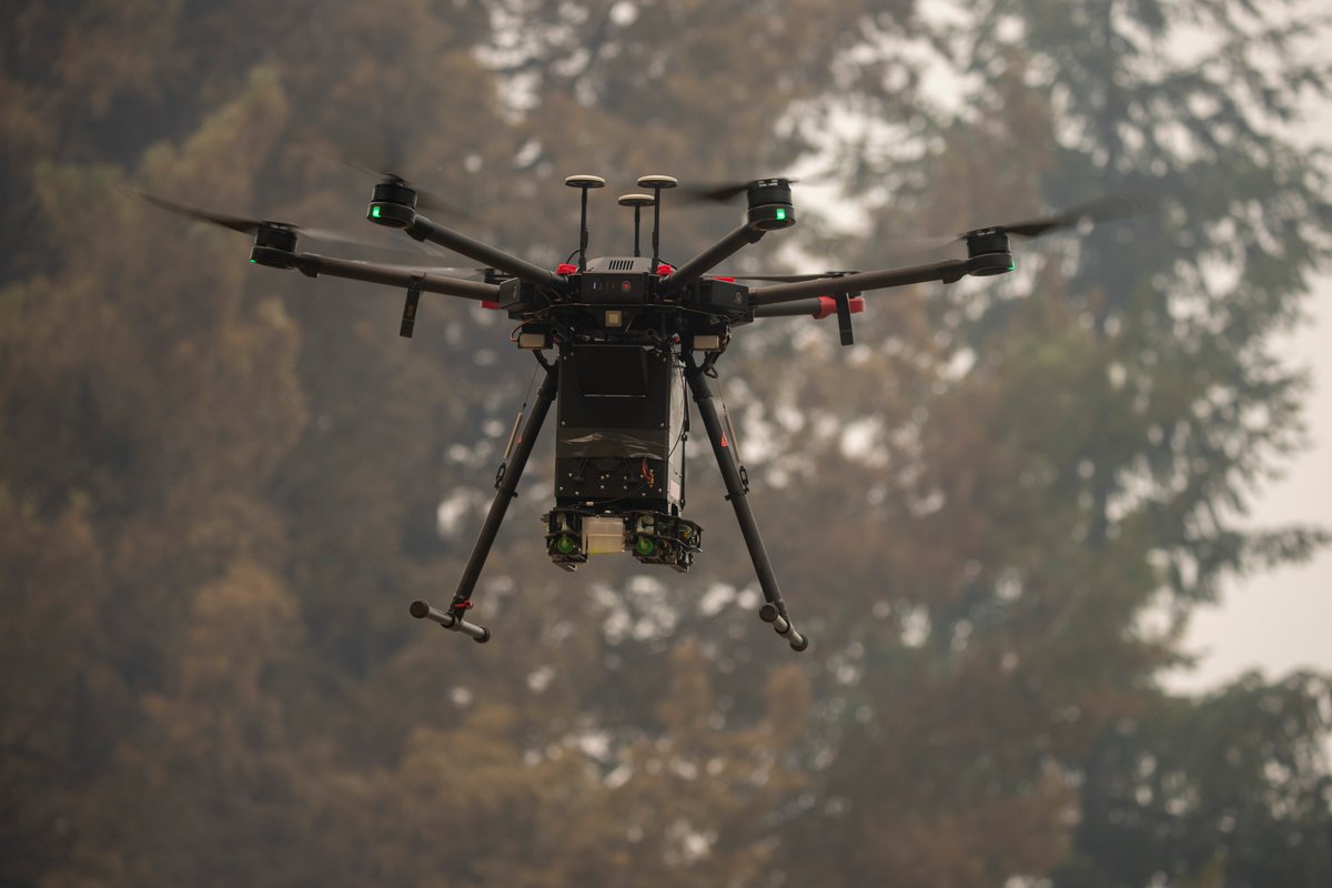 ForestServiceNW's tweet photo. Today firefighters will be using unmanned aerial systems or drones to assess fire conditions from the air. We are hopeful to use helicopters as soon as the weather allows. No publicly operated drones are allowed near fire operations. If you fly, we can't! https://t.co/LRKXL874hQ