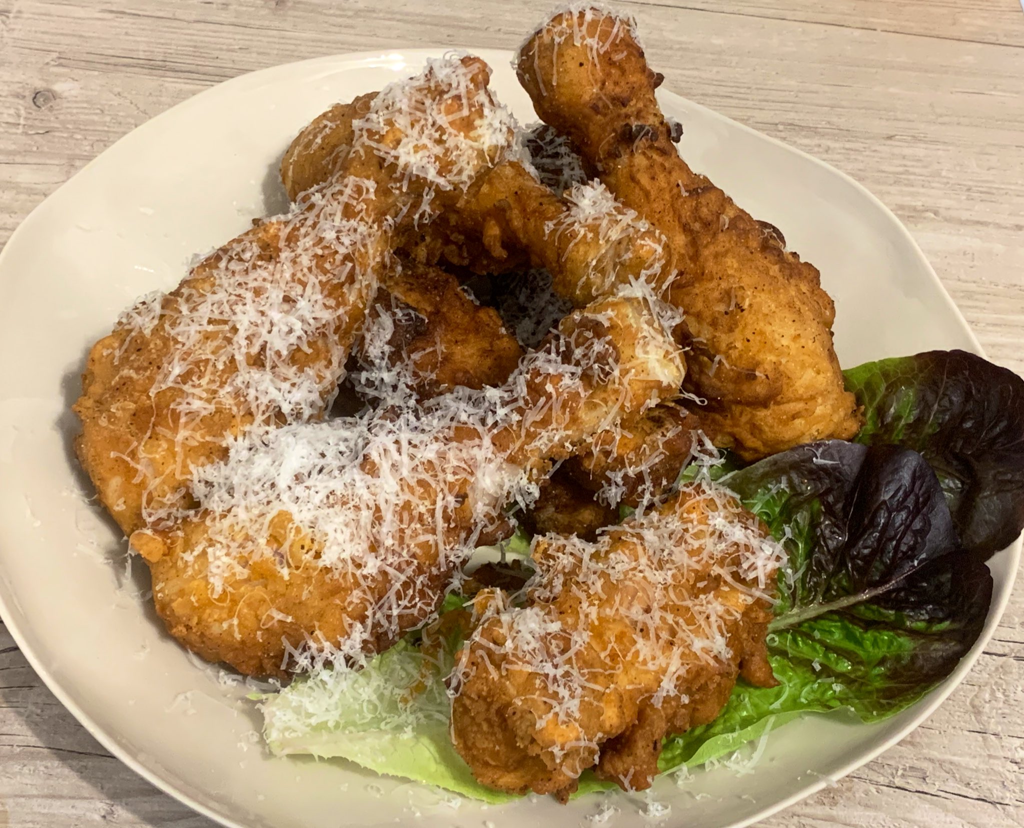 𝖸𝗈 𝖮𝗄𝖺𝖽𝖺 今日の夕食は韓国風フライドチキン Kfc 前回ちょっと下味が薄かったので 漬け込みダレに醤油とコチュジャンを足したら グッとおいしくなった またパルメザンチーズふりかけ やっぱ 粉チーズ Amp 粉ガーリック欲しいなあ 葉キッチン