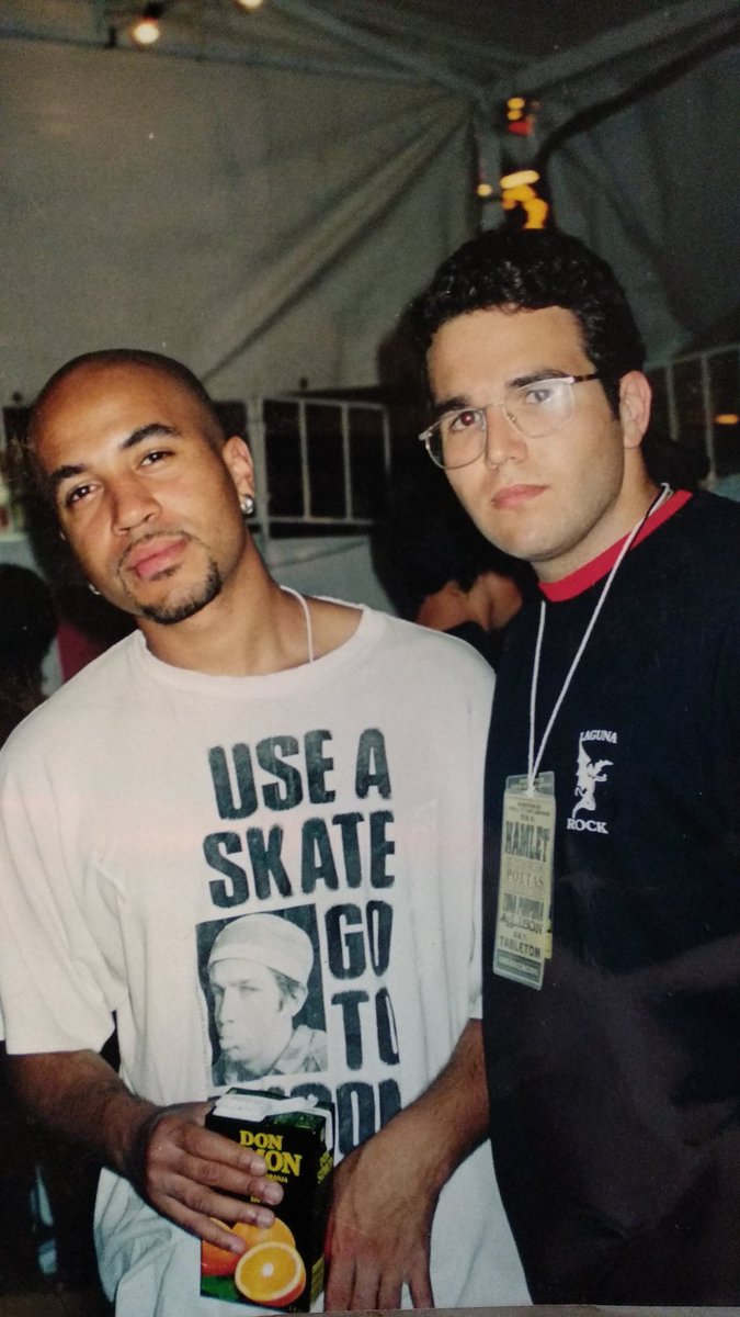 RollingTattoo's tweet photo. DEP #jotamayuscula. Un tío muy majo, accesible, afable, centrado, inteligente, en algún momento introvertido pero siempre sonriente. Ya es Leyenda e historia de la cultura en Español por vertebrar el hiphop nacional como pionero, artista, productor y presentador de Rne3.
#cpv https://t.co/kWoCcXWqK5