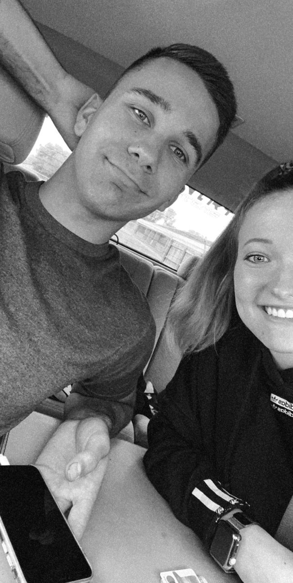 laurincook_'s tweet photo. happy nine months 🥰 https://t.co/k5Sw5MKAEy