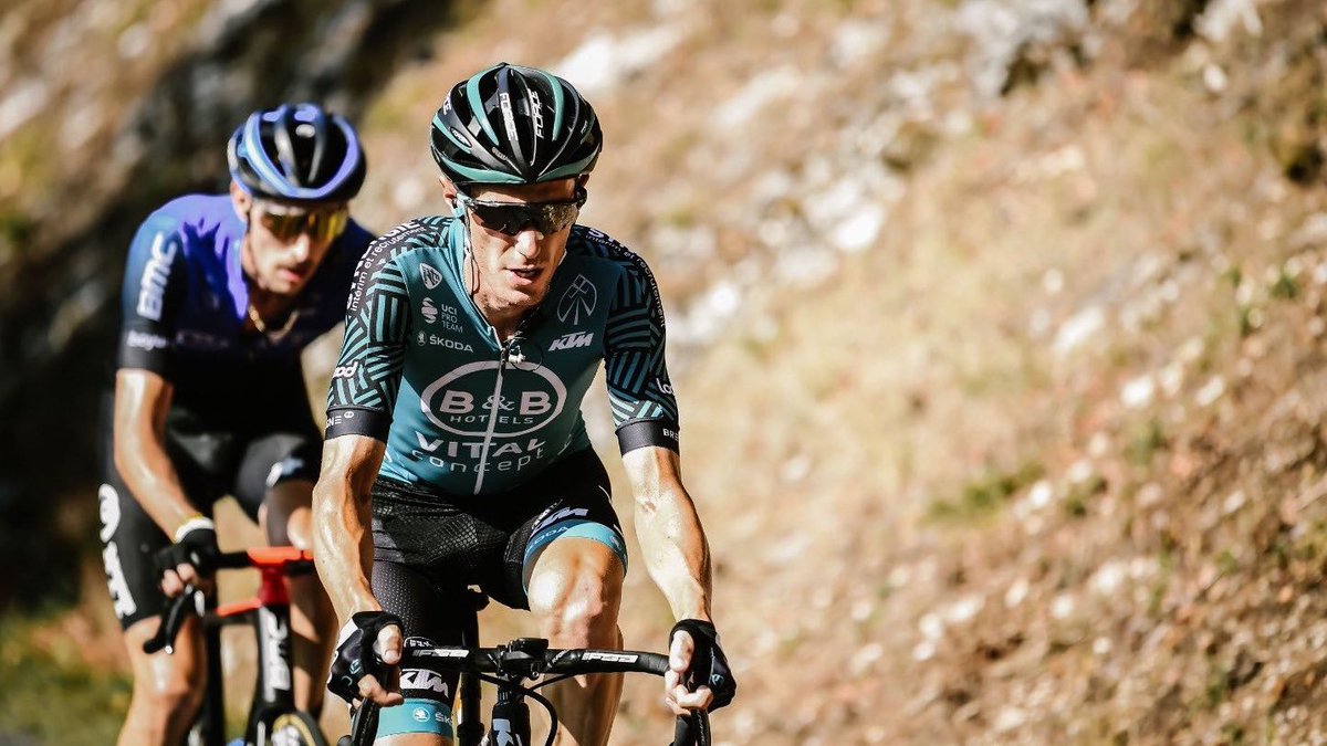 ciclismoliquido's tweet photo. «Non sappiamo se qualcuno sarà in grado di contendere il Tour de France 2020 agli sloveni. Sappiamo che Pierre Rolland, il mistico della bicicletta, ha promesso almeno un altro dei suoi attacchi, e per ora ci basta.»

✍️@ledep
👉https://t.co/8F50kpw2NL https://t.co/Xhapt54X1A