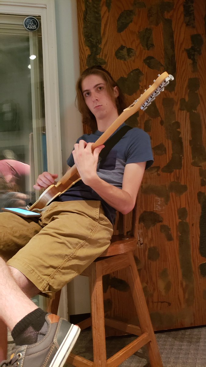 newcolorsband's tweet photo. #tireddays #practicedays https://t.co/PpFcVdJMzS