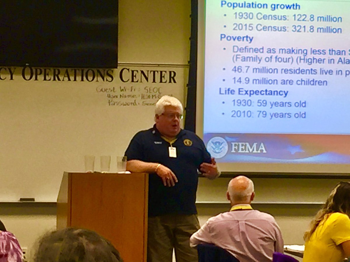 PIOMarkBrady's tweet image. During this week 2017 @FEMA_EMI L0388 #AdvancedPIO was held in Minn/St. Paul with @modelmedic Politano (RIP), @usfatom Olshanski, #JoeFarago @SamDBernard @mcfrsPIO Piringer &amp;amp; @PIOMarkBrady, this week all Instructors will meet virtually as Focus Group to update/refresh course #PIO