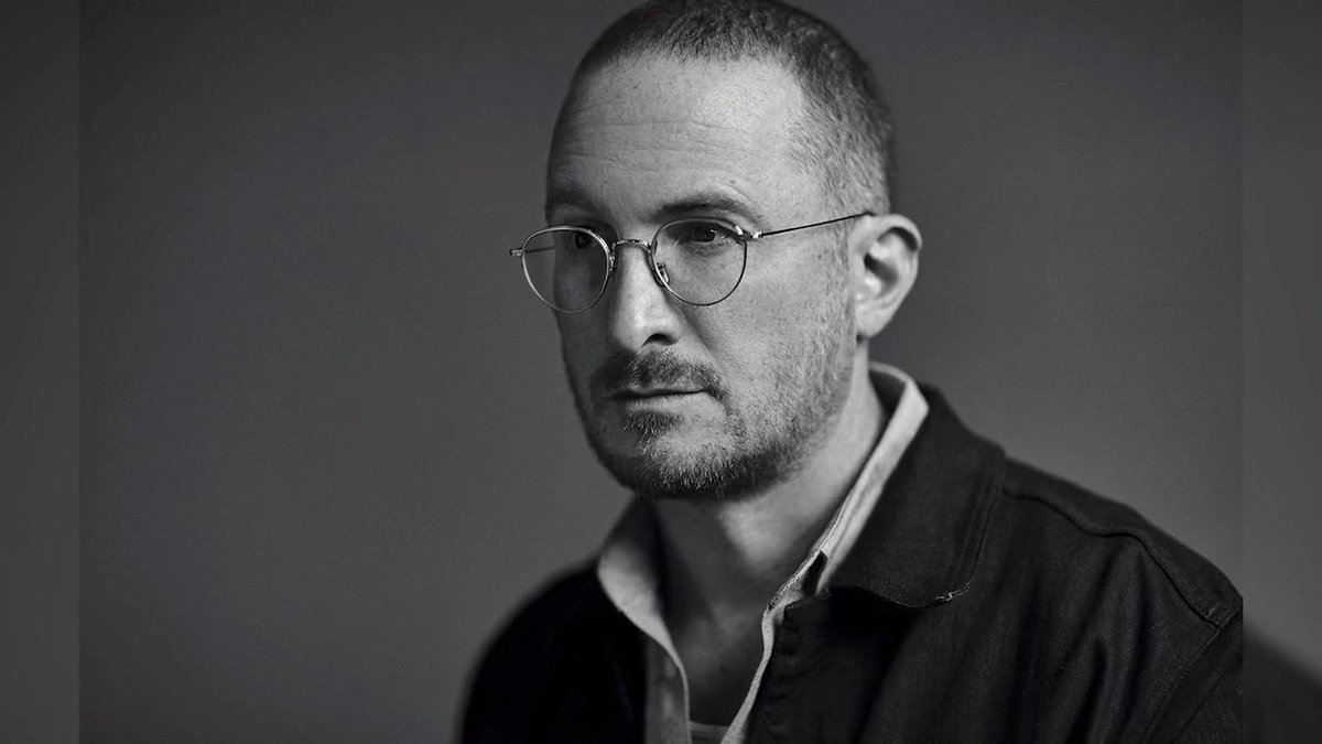“Filmmaking is a huge collaborative experience, and if you are orthodox to a certain vision that doesn’t allow the contribution of artists that do work in their medium that’s way beyond anything you can do, then you’re a fool.” –– @DarrenAronofsky on REQUIEM FOR A DREAM  #TIFF20  